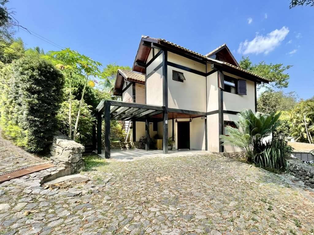 #168otto - Casa para Venda em Carapicuíba - SP