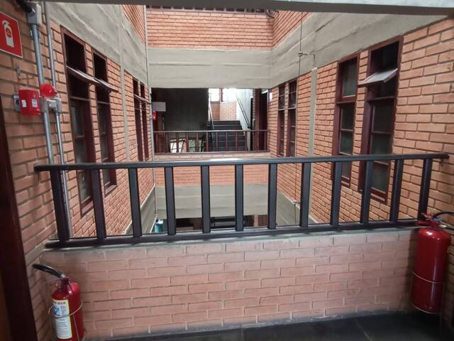 Sala para Venda em Cotia - 5