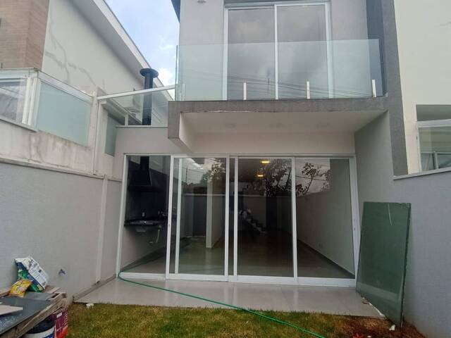 #174JCOTTO - Casa para Venda em Cotia - SP - 2
